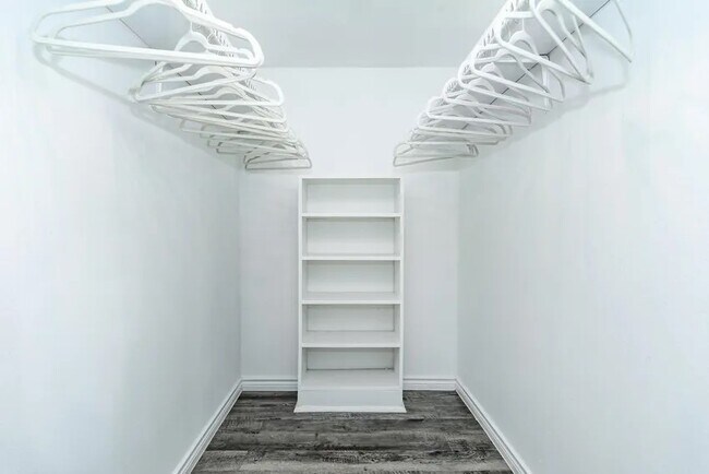 Foto del edificio - 4400 Memorial Dr