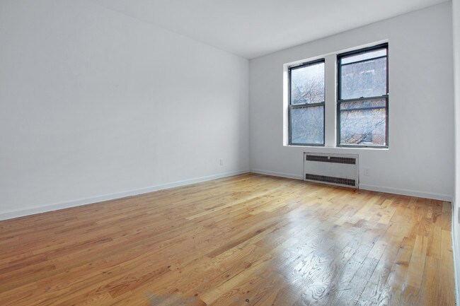 Foto del edificio - 1809 Albemarle Rd