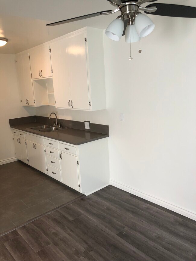 Kitchen - 1938 Euclid St