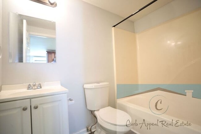 Building Photo - Newly remodeled 1 bedroom 1 bathroom