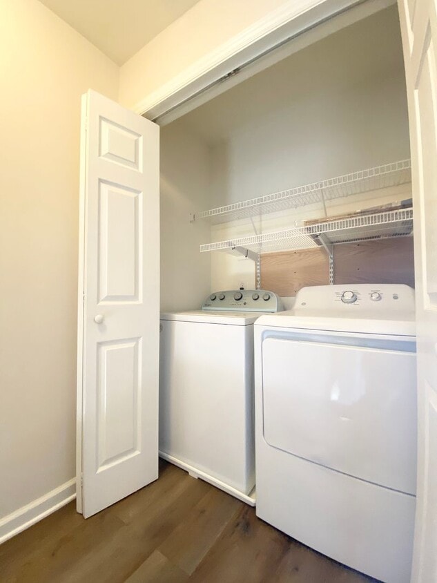 Foto principal - 330 Commons Dr