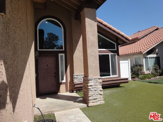 Building Photo - 3217 Fairfield Ave