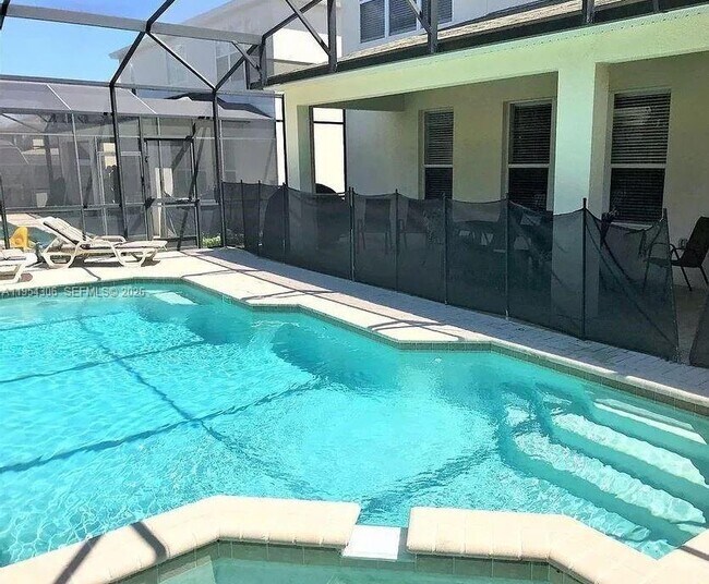 Foto del edificio - 7751 Basnett Cir