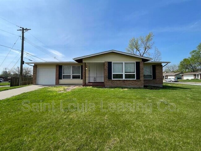 Building Photo - 690 Wiethaupt Rd