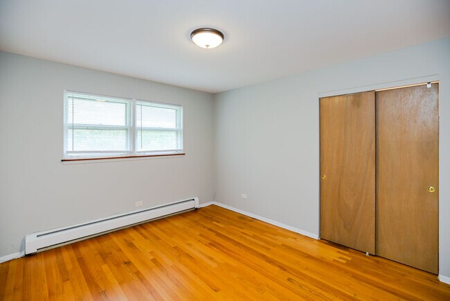 Building Photo - 4835 Belmont Rd