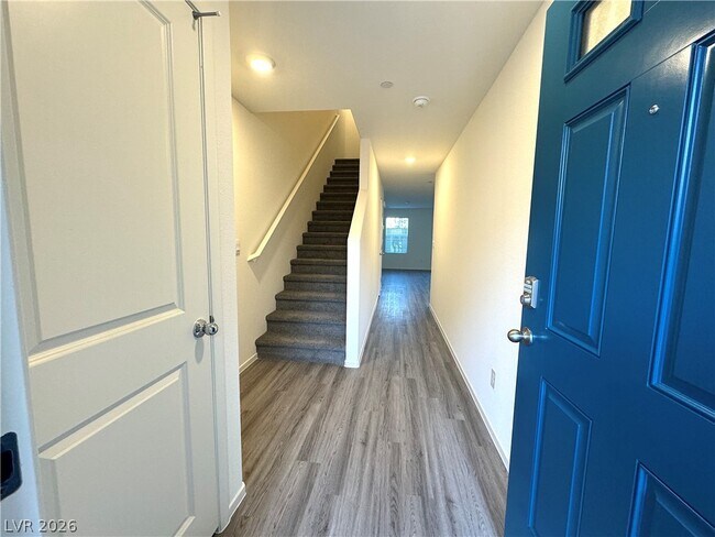 Foto del edificio - 9932 Marigold Hls St