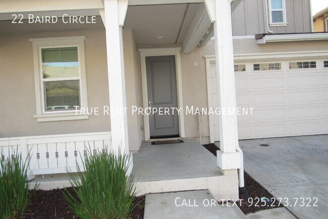 Foto del edificio - Gorgeous 4 Bed, 3 Bath Brentwood Home with...