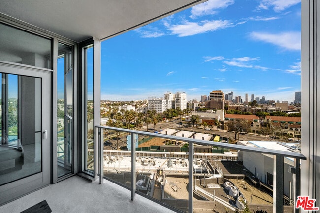 Foto del edificio - 2801 Sunset Pl