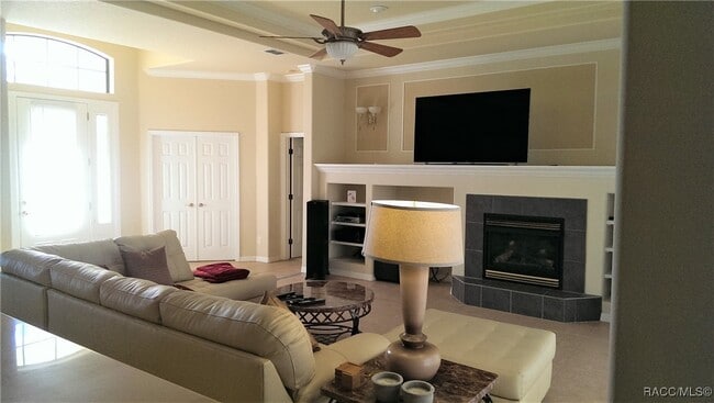 Building Photo - 38 Linder Dr