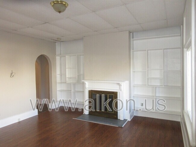 Photo - 920 Norfolk St Apartment