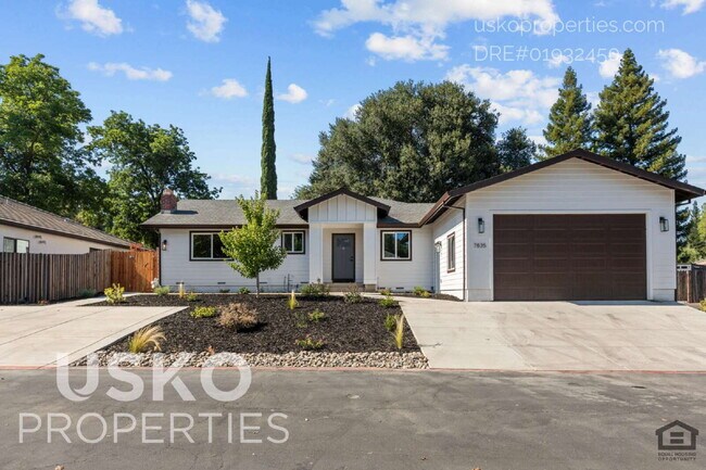 Foto del edificio - 7835 Hutton Crk Ln