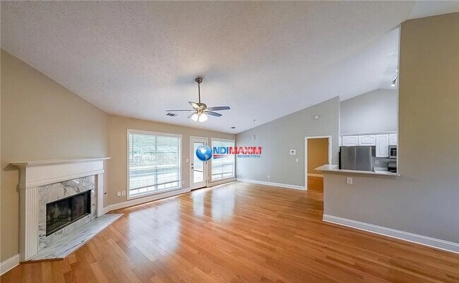 Foto del edificio - Nice ranch in the COLLINS HILL cluster in ...