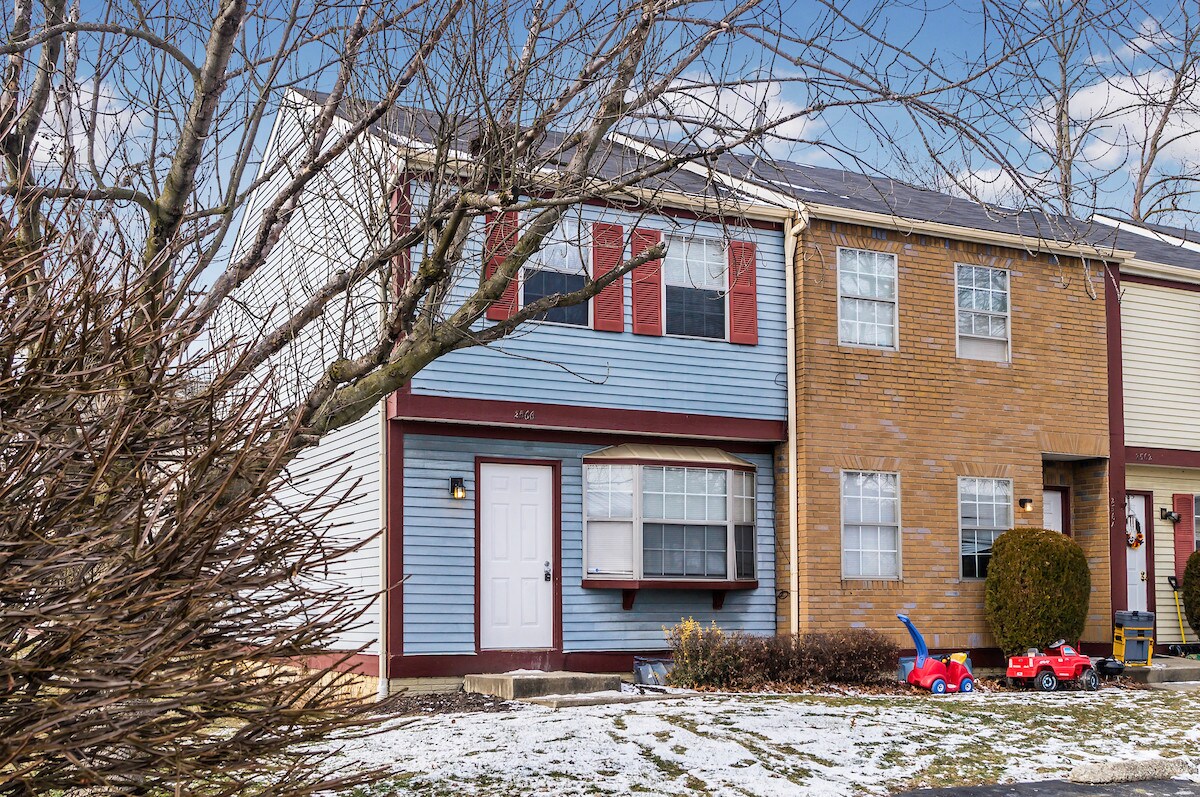 Primary Photo - 2564 Sandbury Blvd