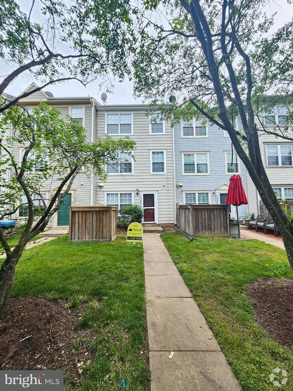 Building Photo - 13906 Highstream Pl