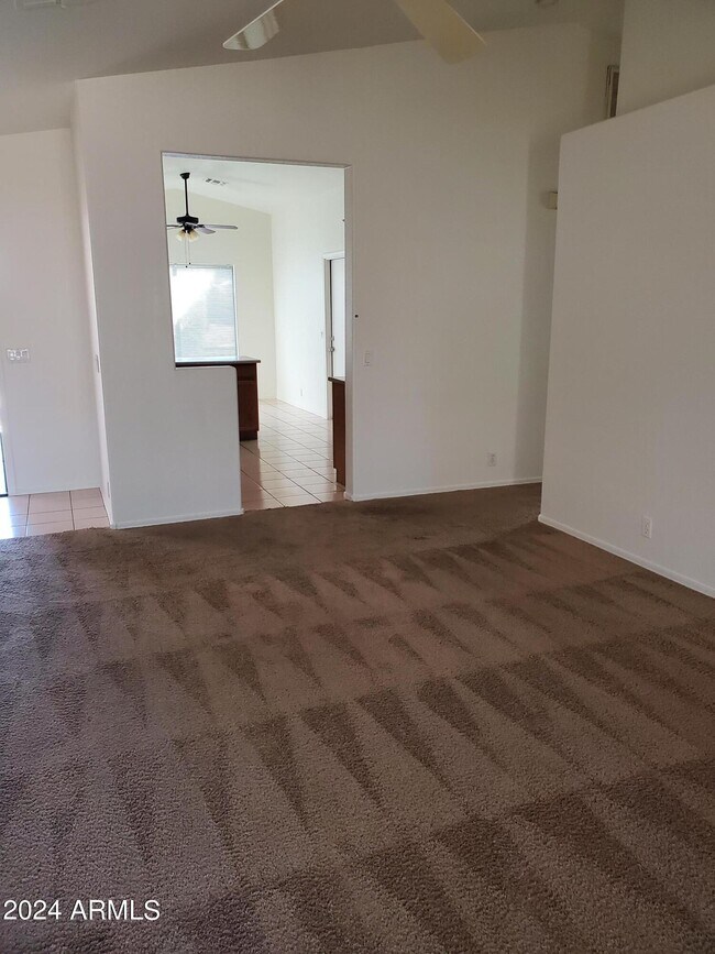 Foto del edificio - 9962 N 94th Ln