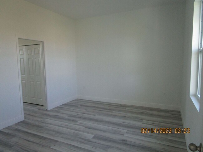 Building Photo - Like New 3/2/2 w/ Den Avail Now in NE Cape...