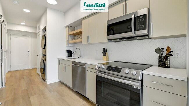 Building Photo - 352 E 500 S