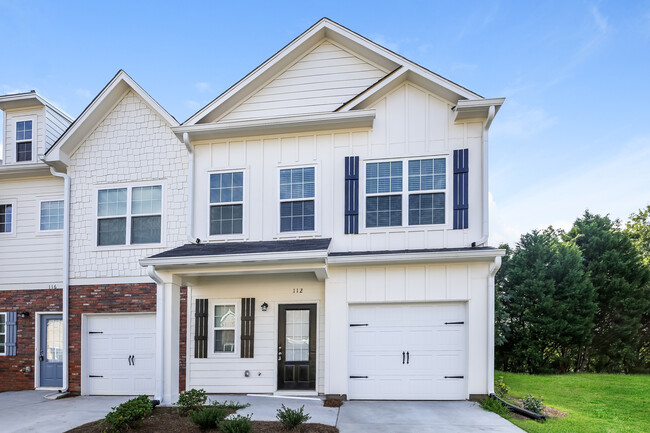 Building Photo - 112 Riley Cir, Dawsonville, GA