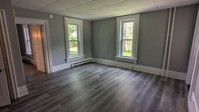 Foto del edificio - HSM Properties (8603 N High St)