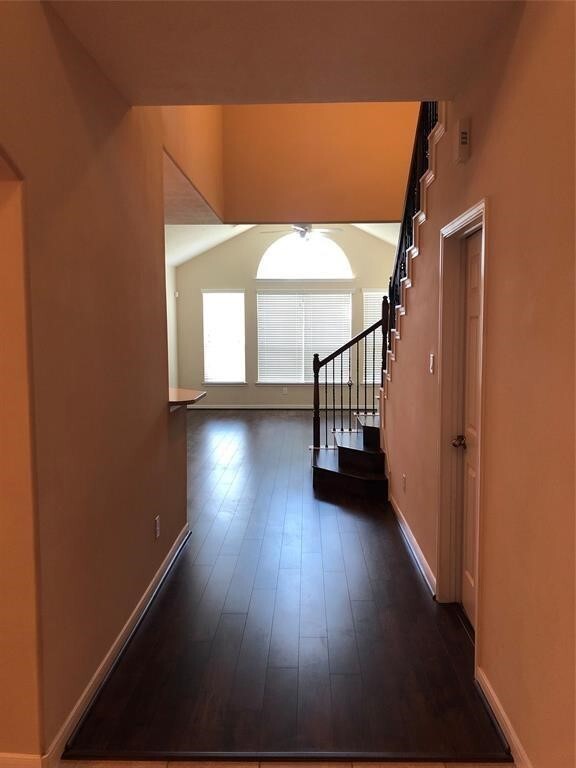 Foto del edificio - 26310 Creston Woods Dr
