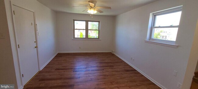 Foto del edificio - 9403 Lansford St