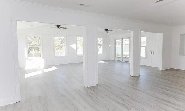 Building Photo - 36 Adriatic Dr