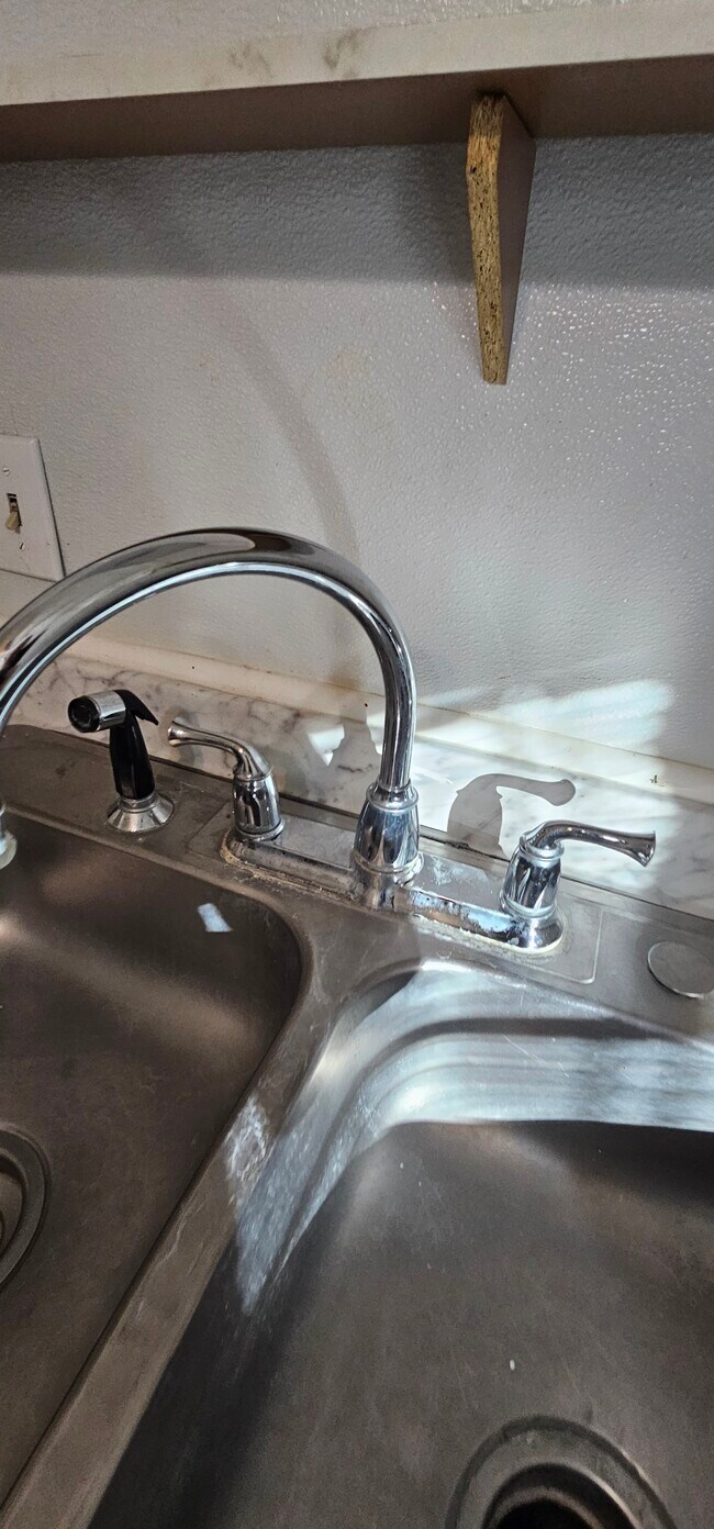 Foto del edificio - 711 N 70th St