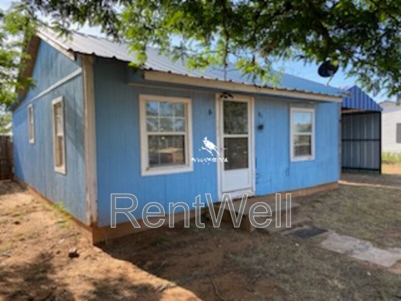 103 Veal Ave, Levelland, TX 79336 House Rental in Levelland, TX