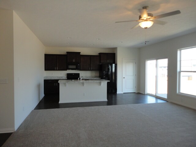 Foto del edificio - 6611 Blue Ridge Ct