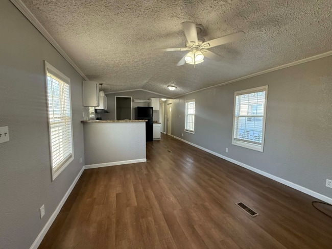 Foto del edificio - 1236 N Oaklane Rd