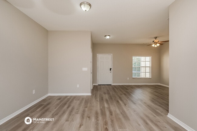 Building Photo - 12735 Valimar Rd