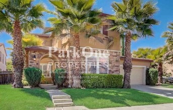 Building Photo - 5286 S Montecito Dr