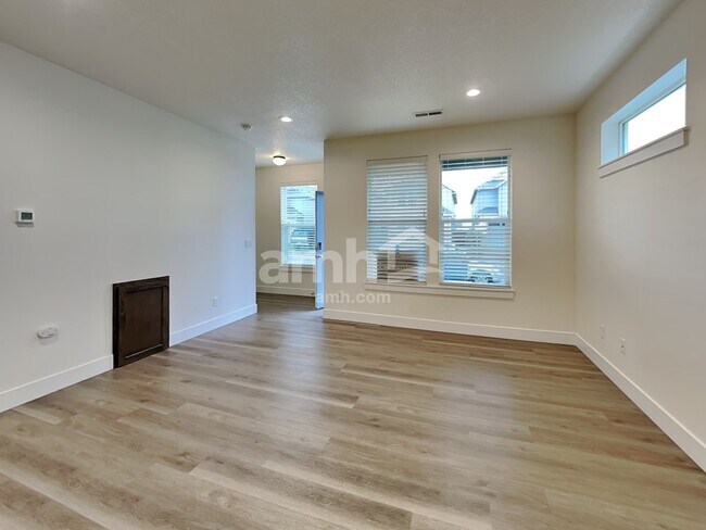 Foto del edificio - 7029 S 11th St