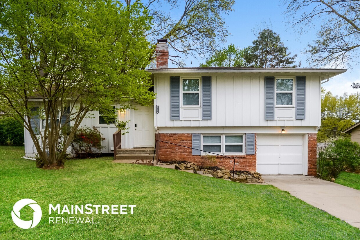 Foto principal - 8809 W 71st St