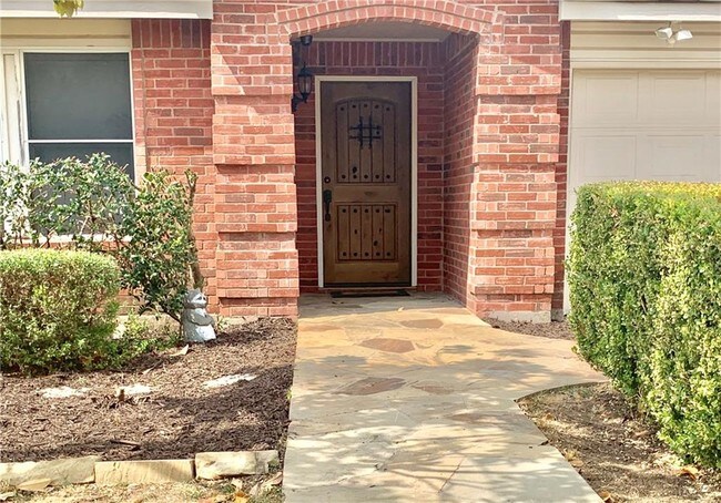 Building Photo - 4825 Cedar Crest Dr