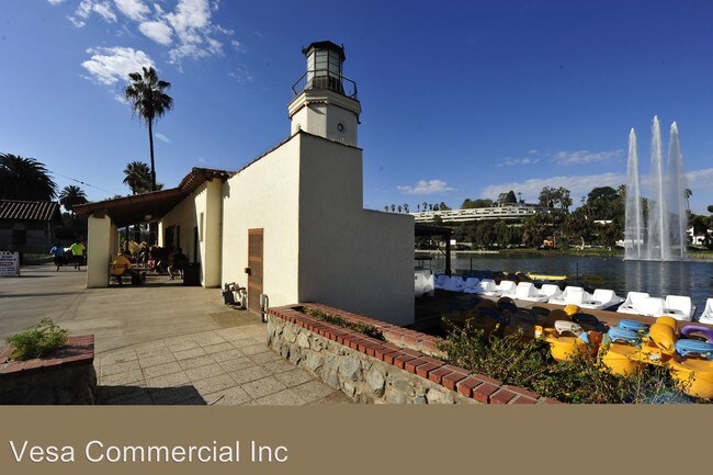 Building Photo - 632 Echo Park Ave