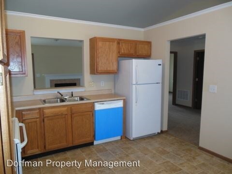 Building Photo - 1210 Wolf Run Ct