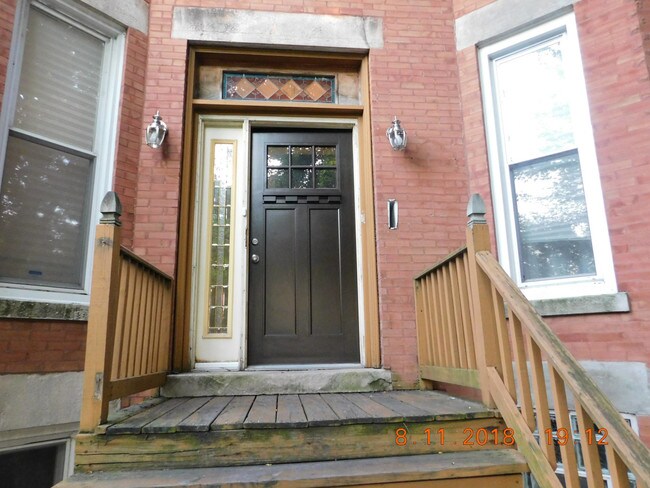 Foto del edificio - 3429 S Prairie Ave