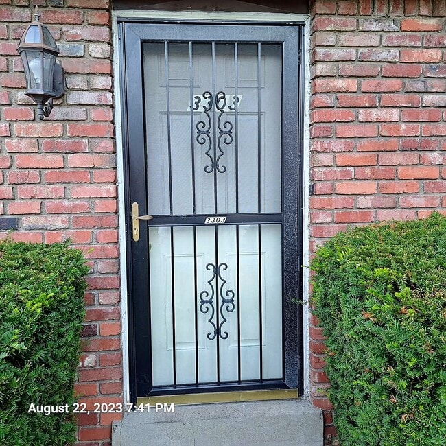 Townhome front door - 3303 W Run Rd