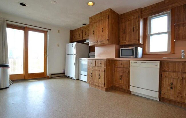 Foto del edificio - 232 Bennington St