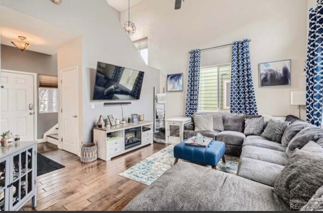 Foto del edificio - 13890 Madison St