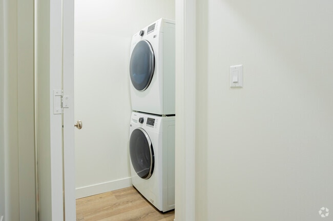 1 chambre, 1 salle de bain - 712 pi2 - District Apartments