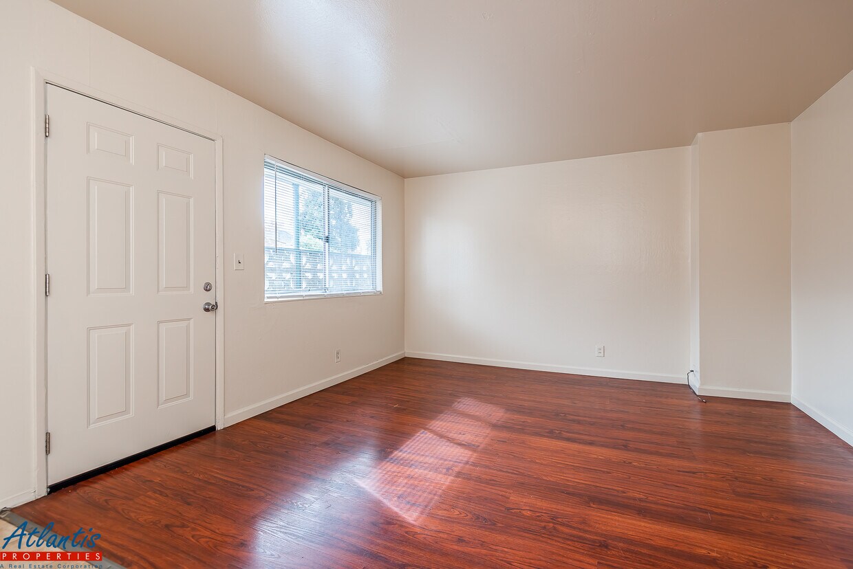 Foto principal - 529 S 10th St