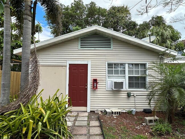 Foto del edificio - 943 Almeria Rd