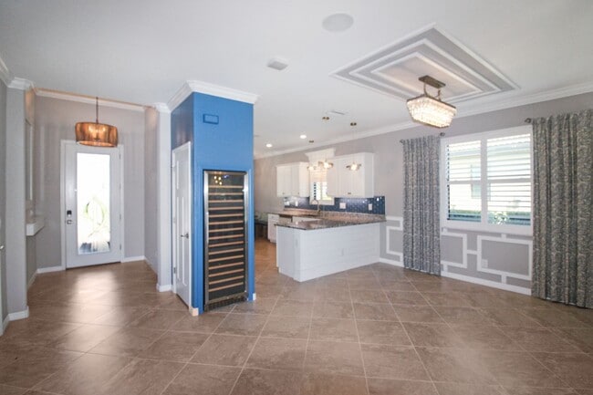 Building Photo - Sarasota National Annual Pool Home for Rent