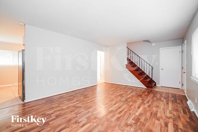 Foto del edificio - 754 Bevis Rd