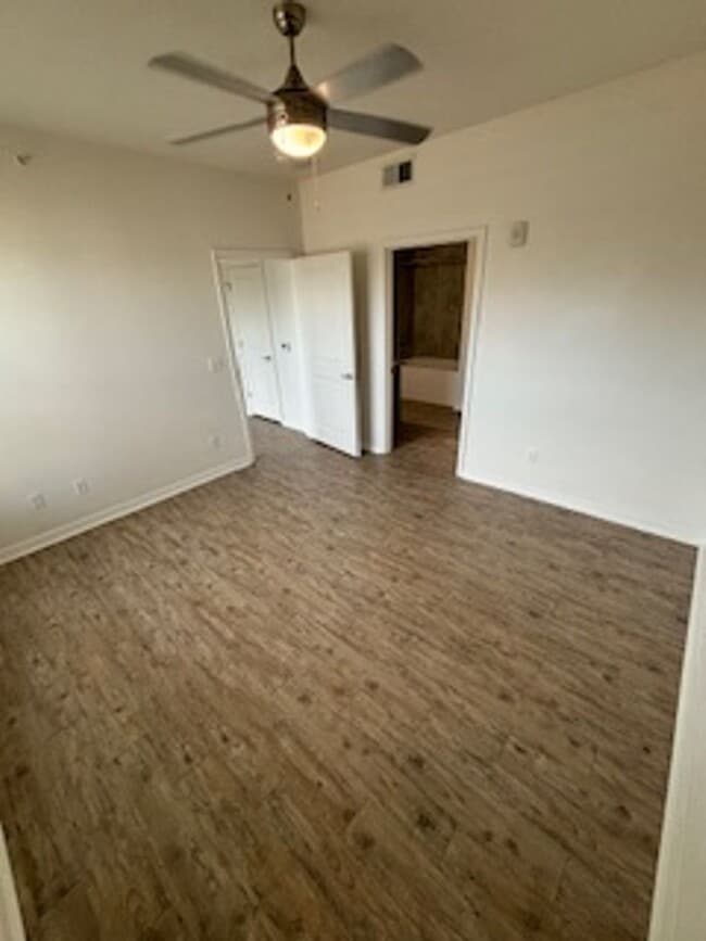 Interior Photo - Renaissance Pointe