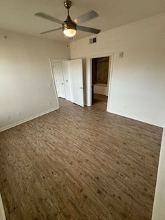 Interior Photo - Renaissance Pointe