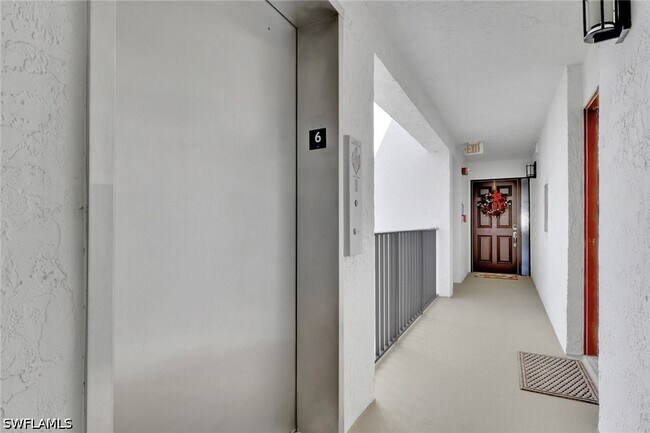 Building Photo - 10420 Gulf Shore Dr