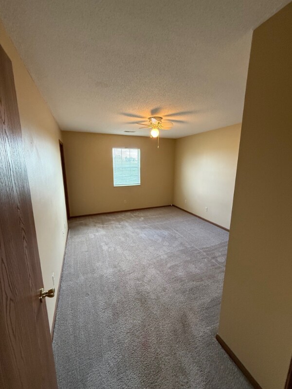 Foto del edificio - 801 Brittany Ct